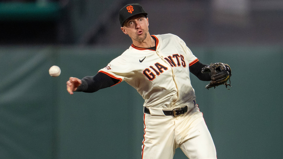 Giants designate Nick Ahmed for assignment,